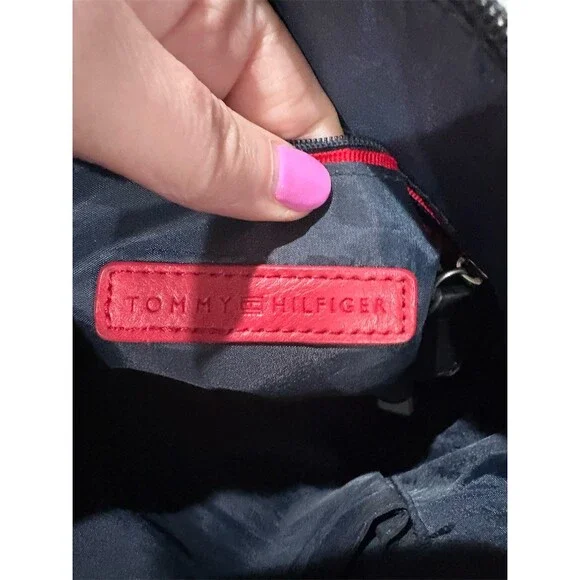 Tommy Hilfiger Crossbody Bag Womens Small Black Monogram Zip 10x11 - Picture 6 of 6